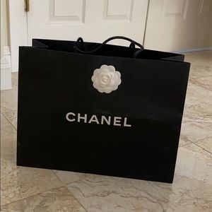 Chanel shopping bag